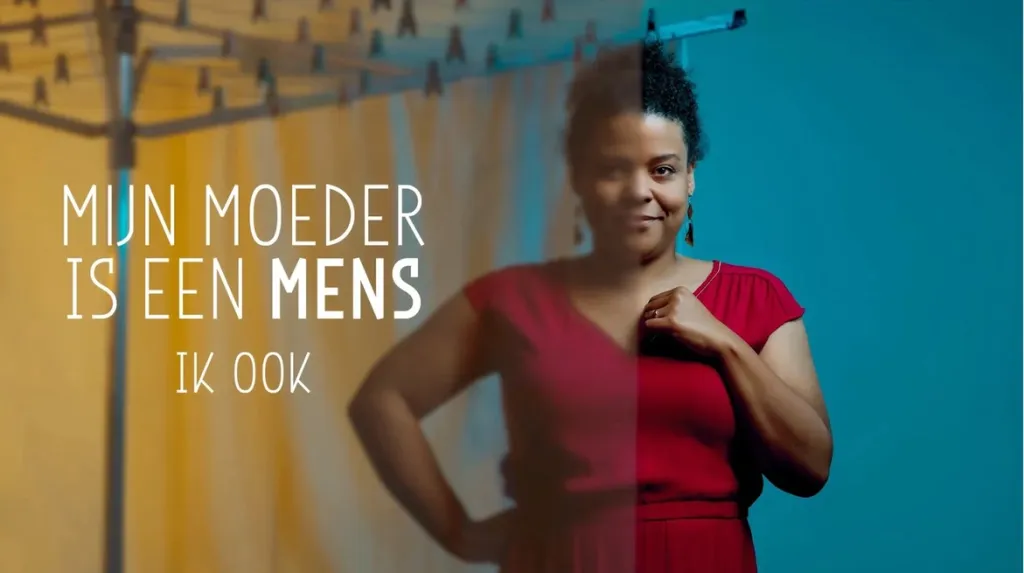 Banner theatervoorstelling Mijn moeder is een mens