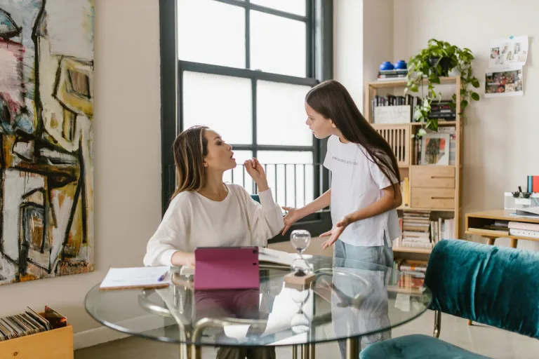 Moeite met praten over MS met je puber? Volg dit gratis webinar