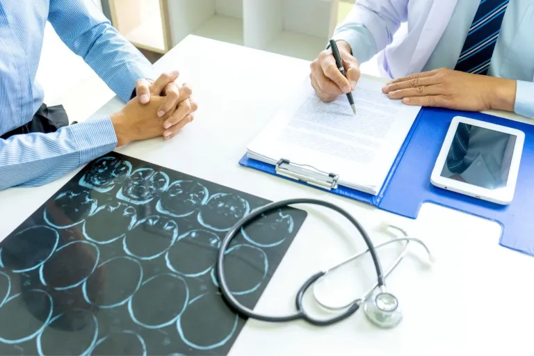Mogelijk minder MRI-scans voor mensen met stabiele MS die ocrelizumab gebruiken